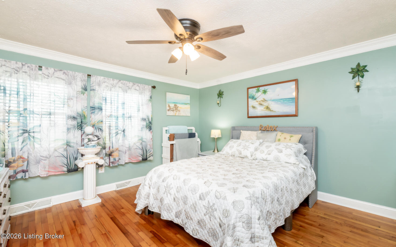 Listing Image 53