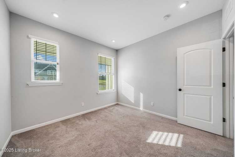 Listing Image 53