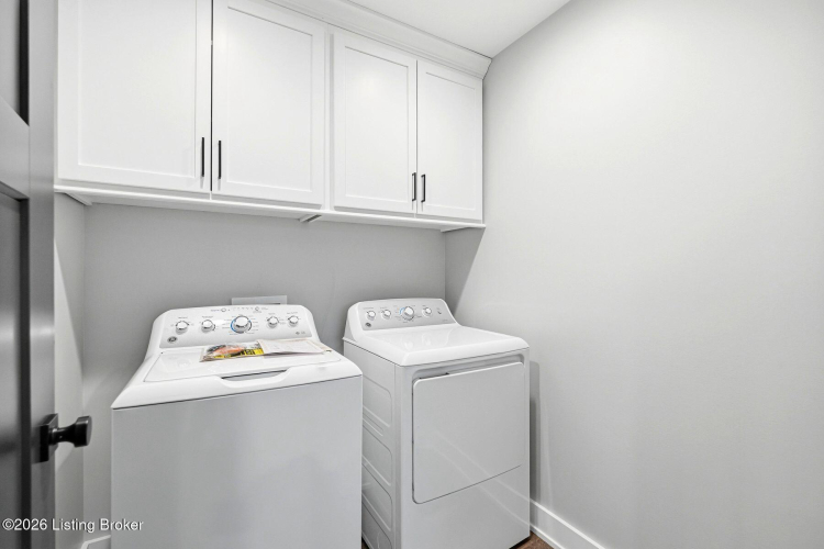 Listing Image 16