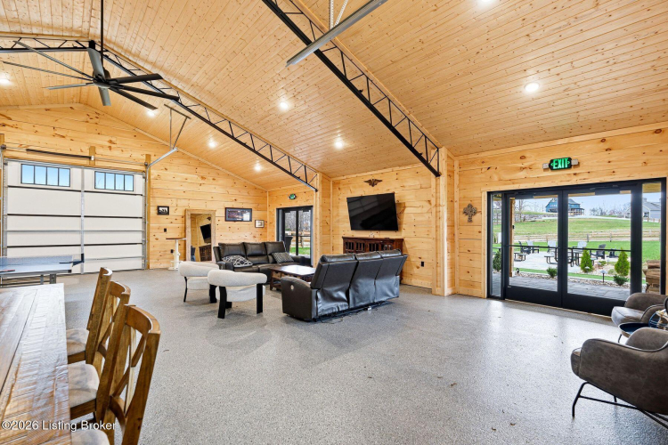 Listing Image 52