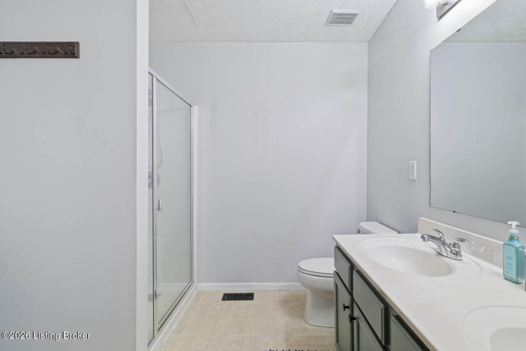 Listing Image 41