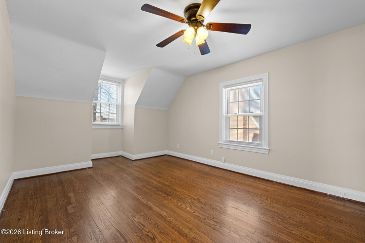 Listing Image 20