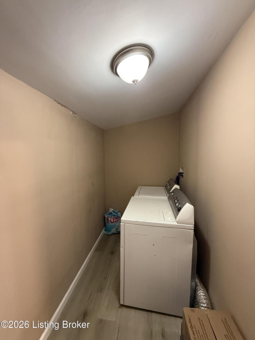 Listing Image 17