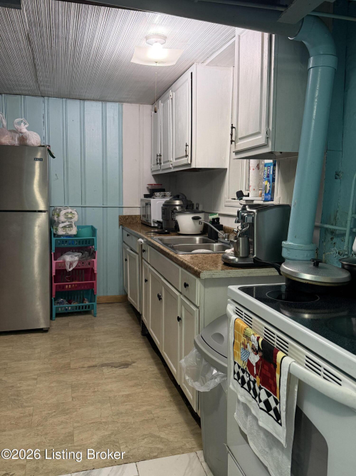 Listing Image 28