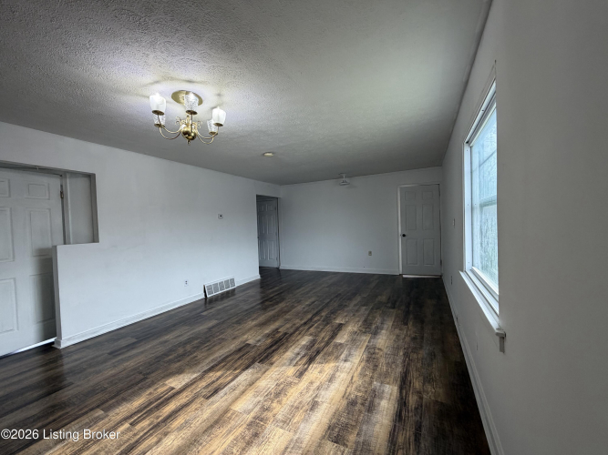 Listing Image 52