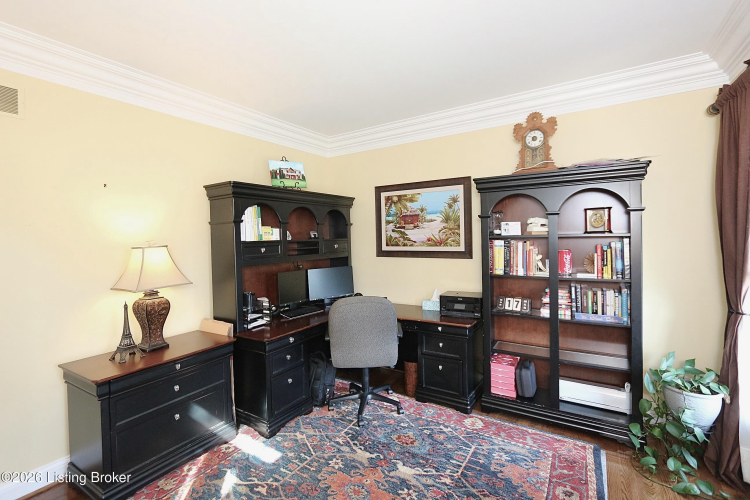 Listing Image 18