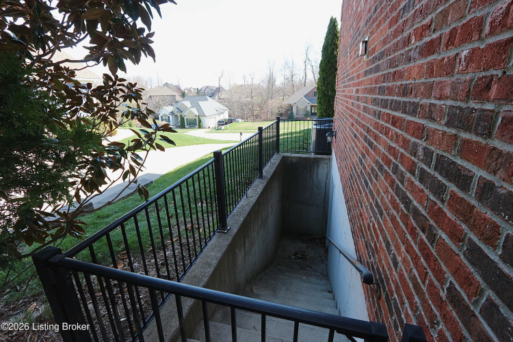 Listing Image 74