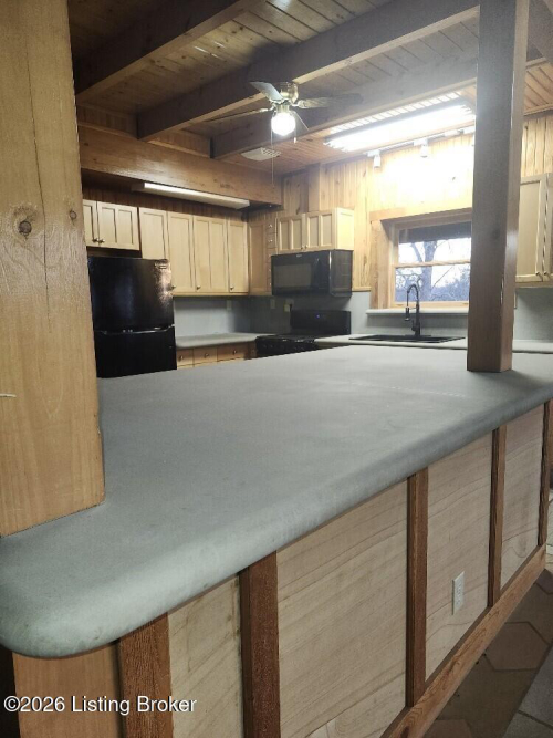 Listing Image 16