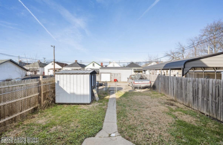 Listing Image 11