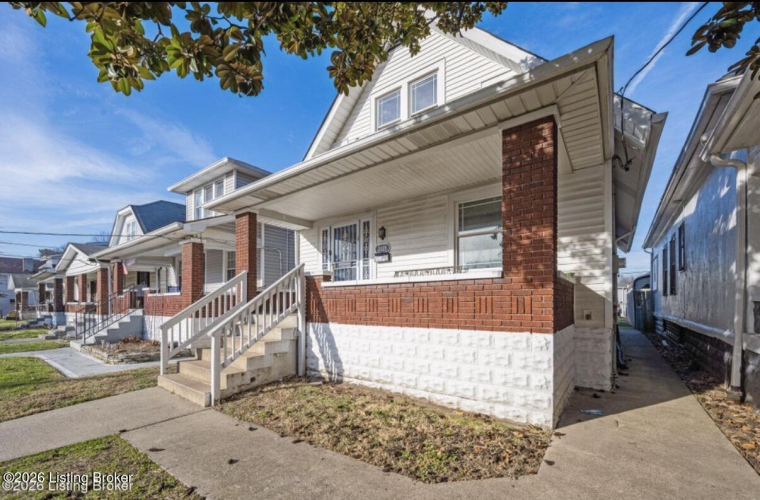 Listing Image 3