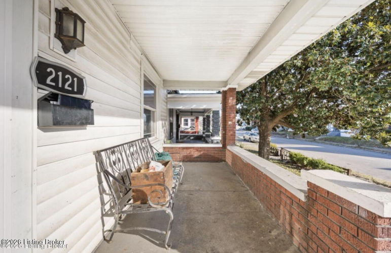 Listing Image 5