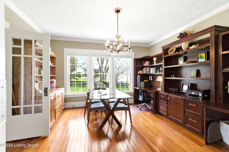 Listing Image 15