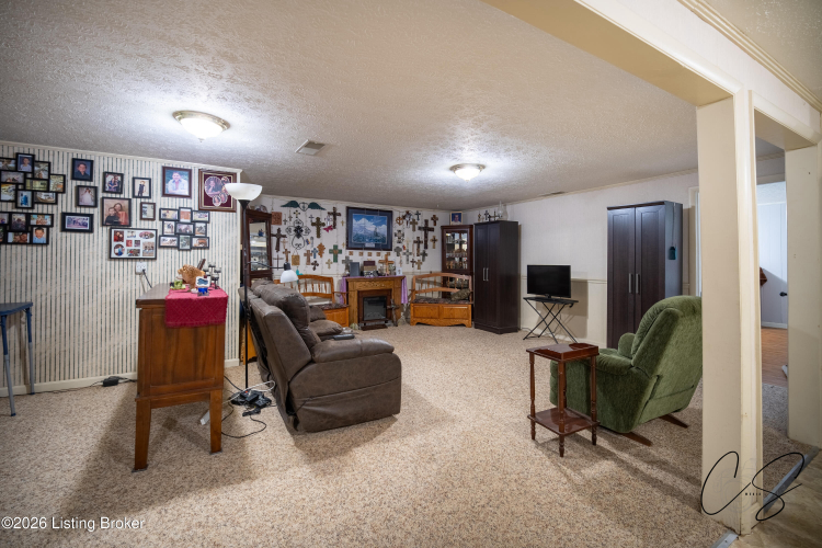 Listing Image 41