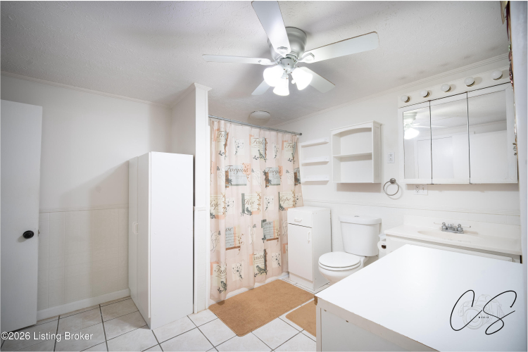 Listing Image 45