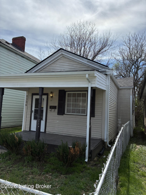 Listing Image 4