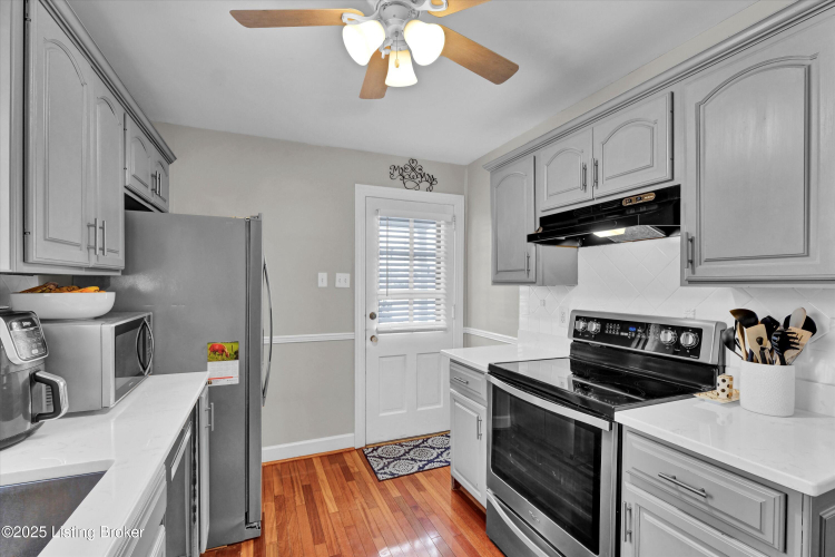 Listing Image 22