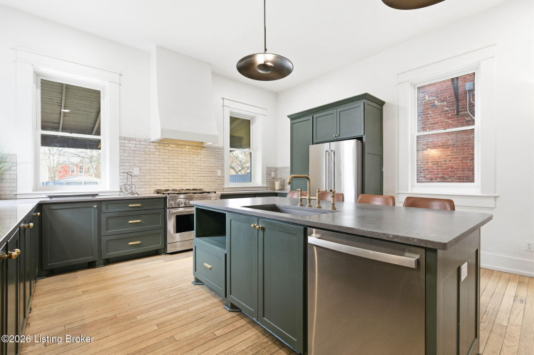 Listing Image 19