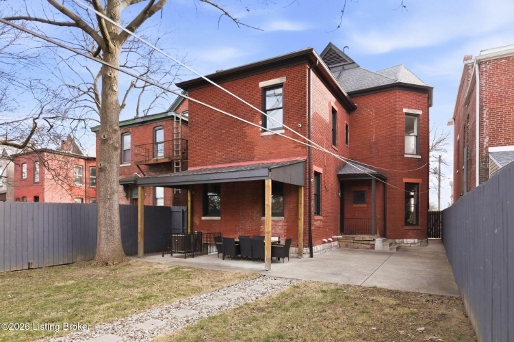 Listing Image 76