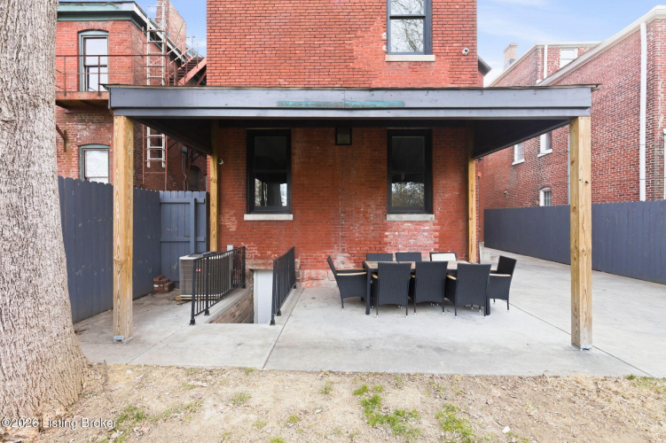 Listing Image 77