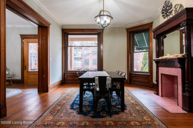 Listing Image 11