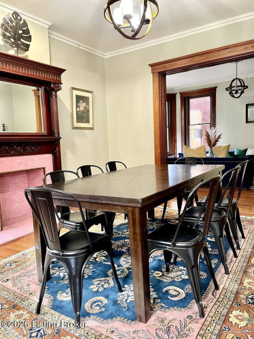 Listing Image 12