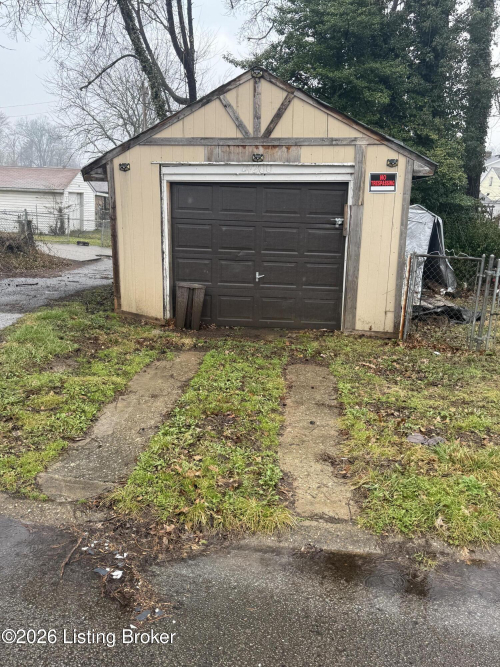 Listing Image 8
