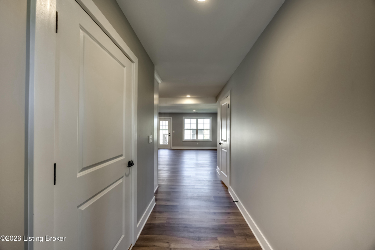 Listing Image 54