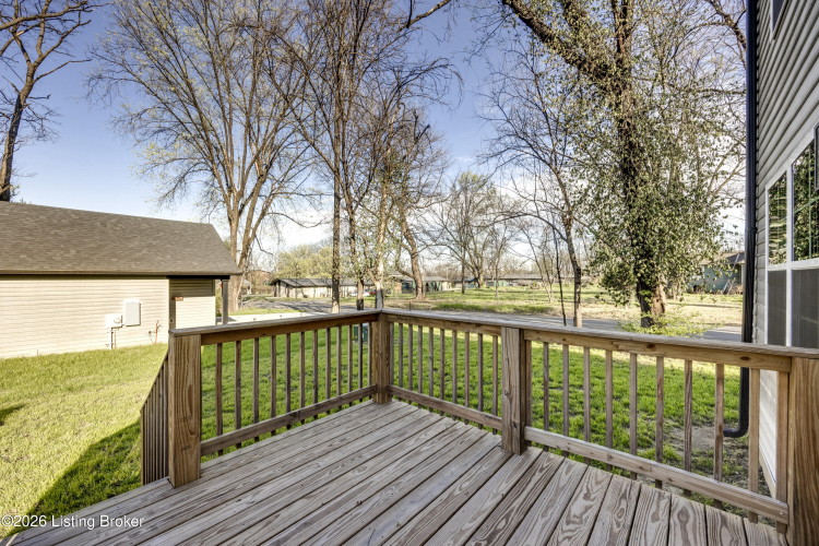 Listing Image 8