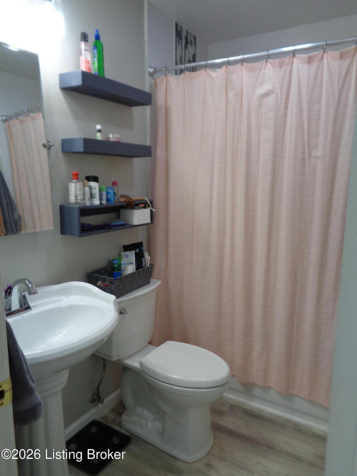 Listing Image 15
