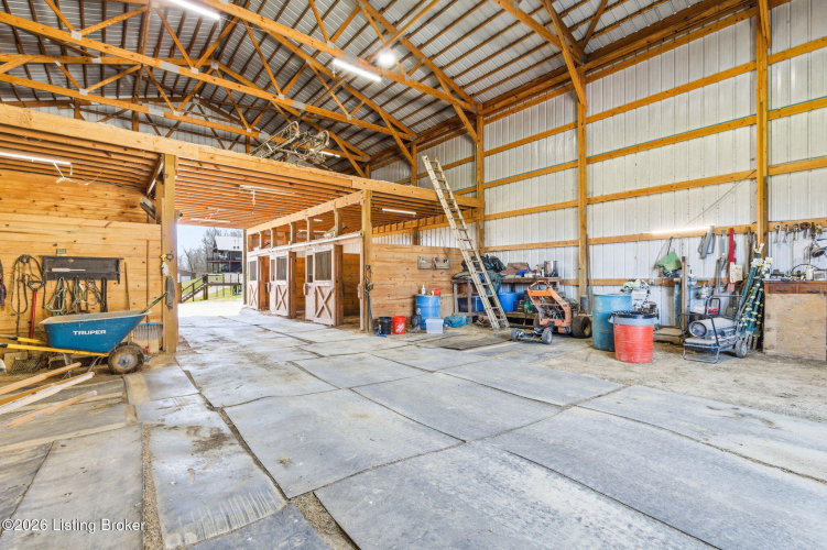 Listing Image 73