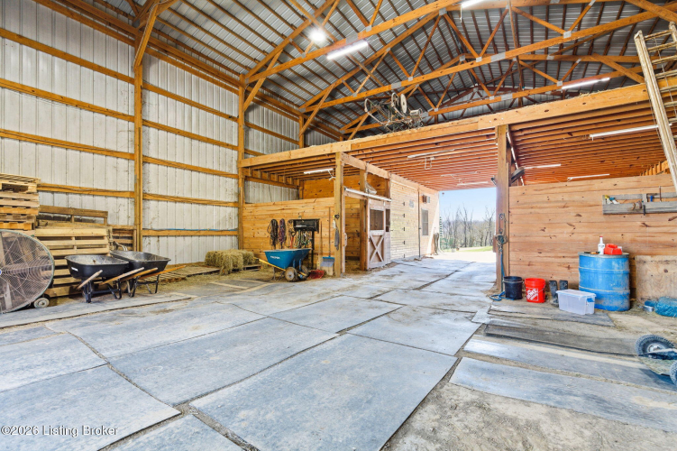 Listing Image 74