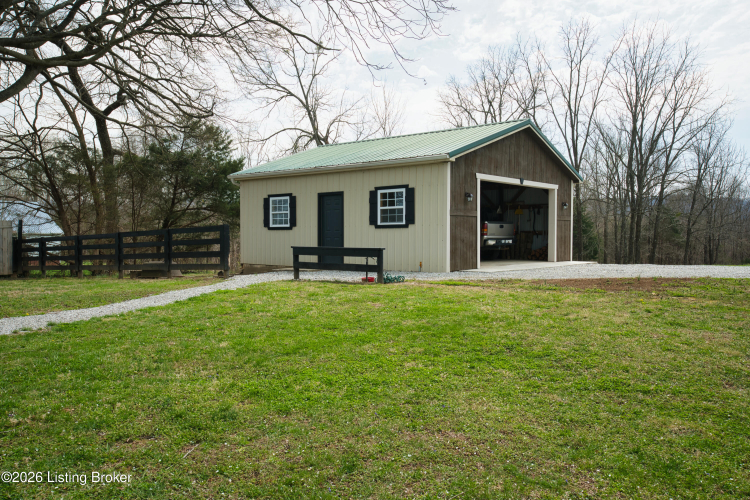 Listing Image 40