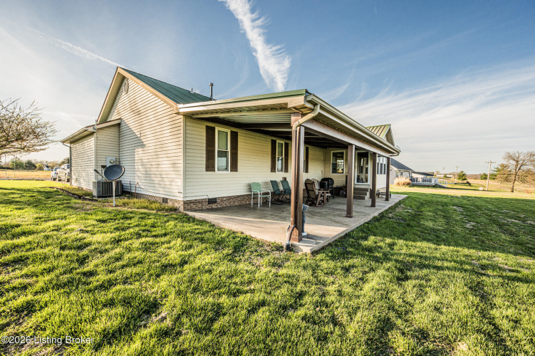 Listing Image 19