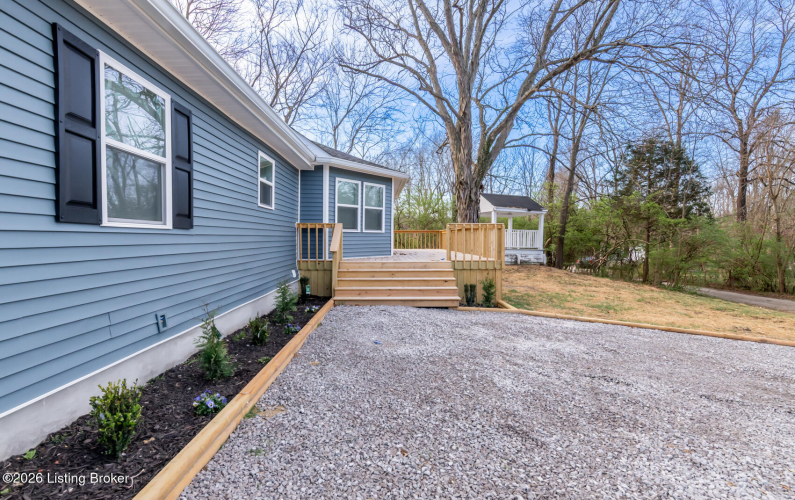 Listing Image 52