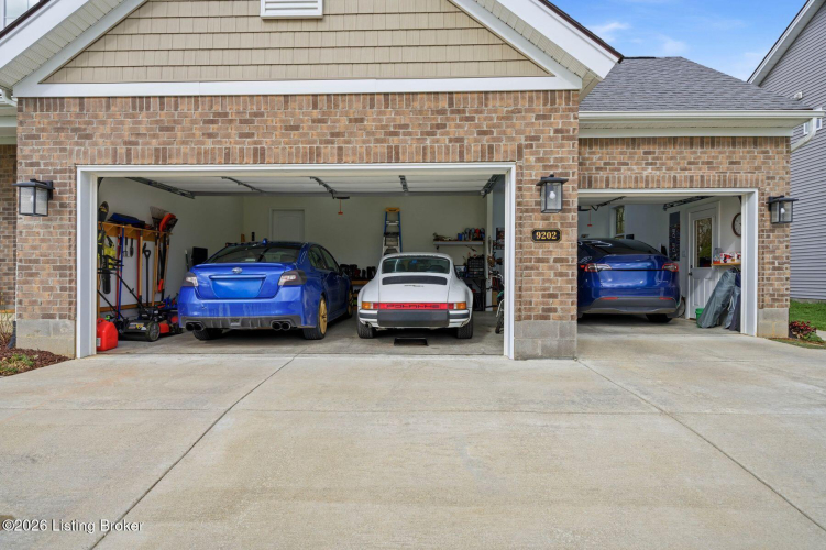 Listing Image 41