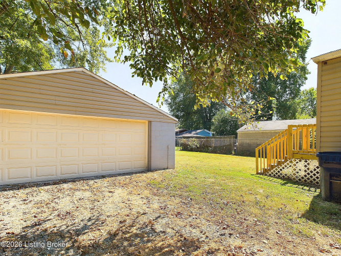 Listing Image 17