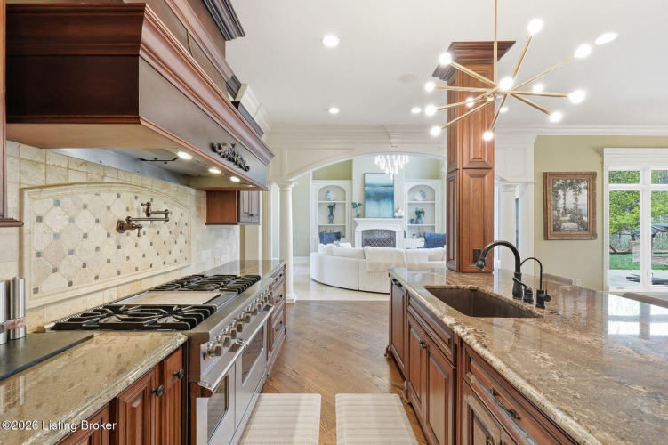 Listing Image 13
