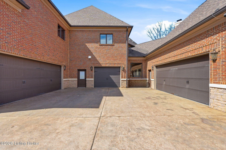 Listing Image 73