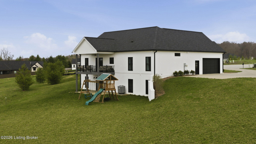 Listing Image 26