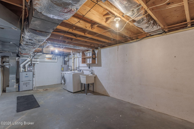 Listing Image 40