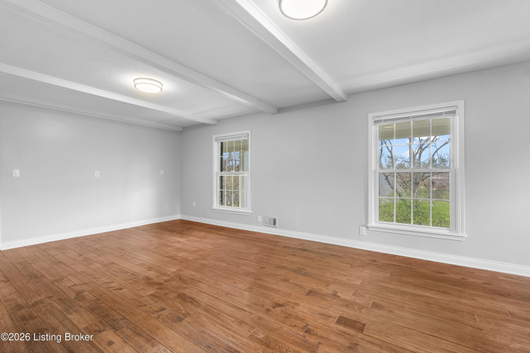 Listing Image 23