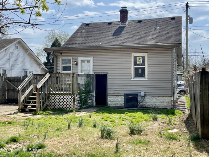 Listing Image 4