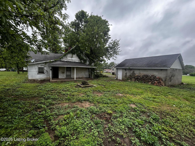 Listing Image 4