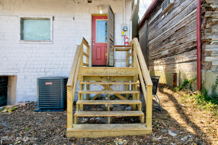Listing Image 19