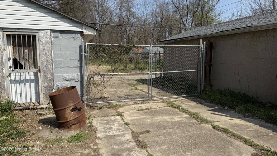 Listing Image 21