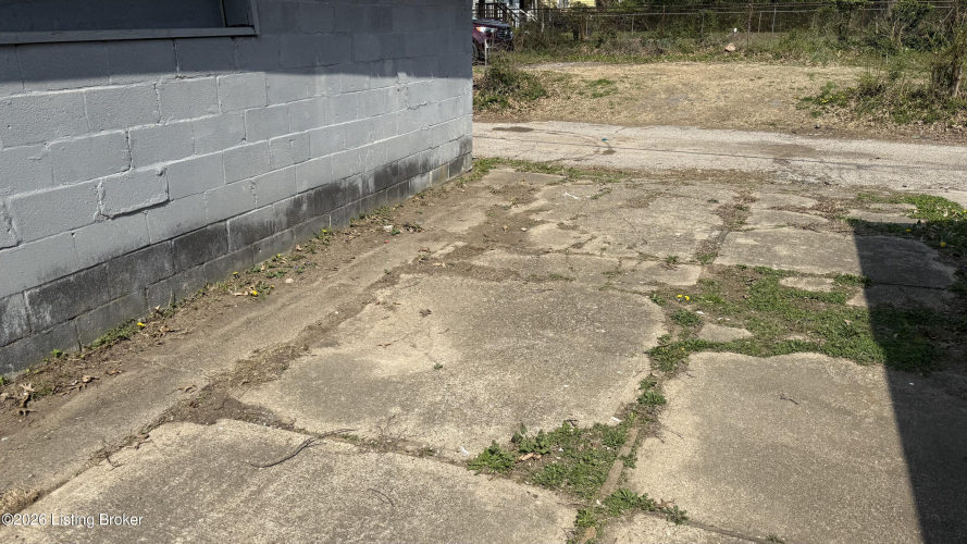 Listing Image 25