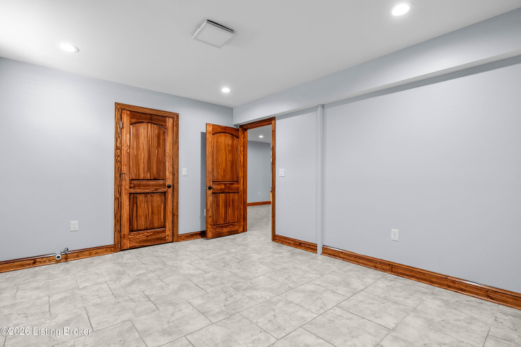 Listing Image 51