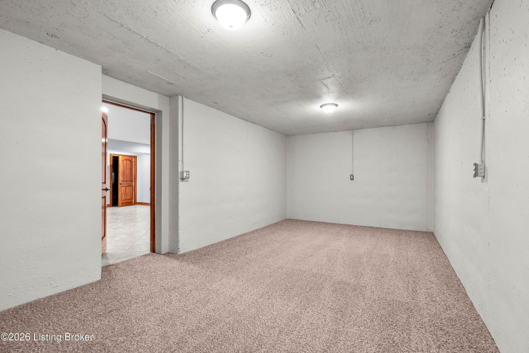 Listing Image 64