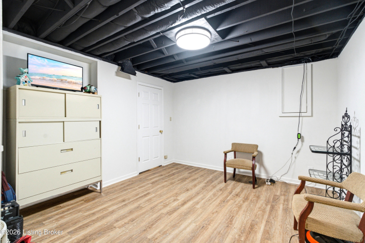 Listing Image 55