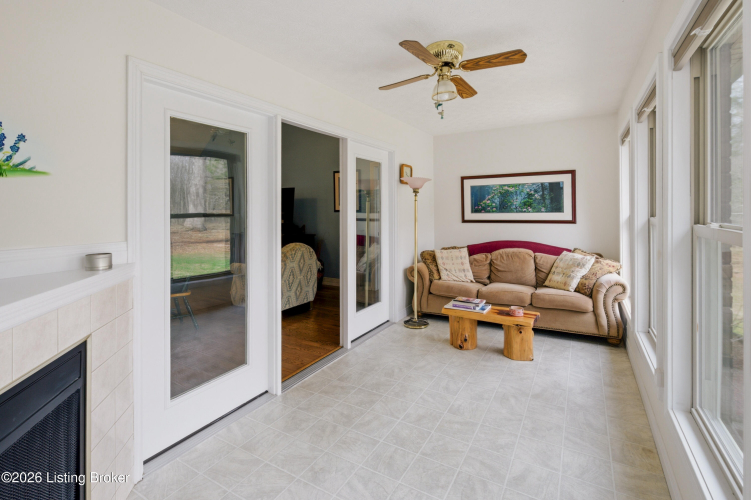 Listing Image 59